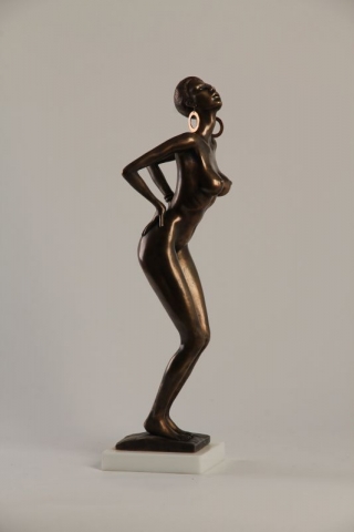 Fekete_szepseg_(bronz)__38x10x8cm__1500_.___